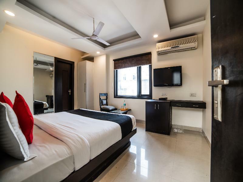 Capital O Hotel Jeyan Inn Near Gurudwara Shri Bangla Sahib Delhi Zewnętrze zdjęcie